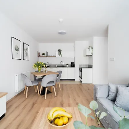 Apartment Square *